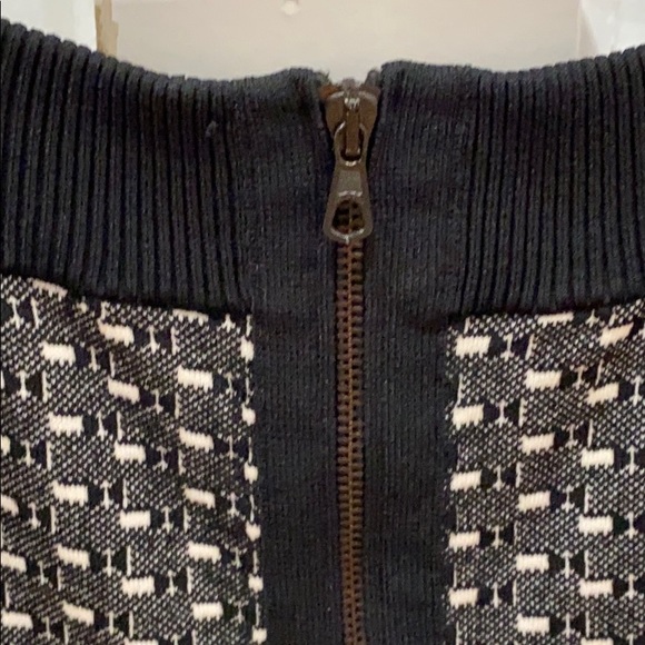 Rag & Bone - Fitted Pencil Skirt - Picture 3 of 4